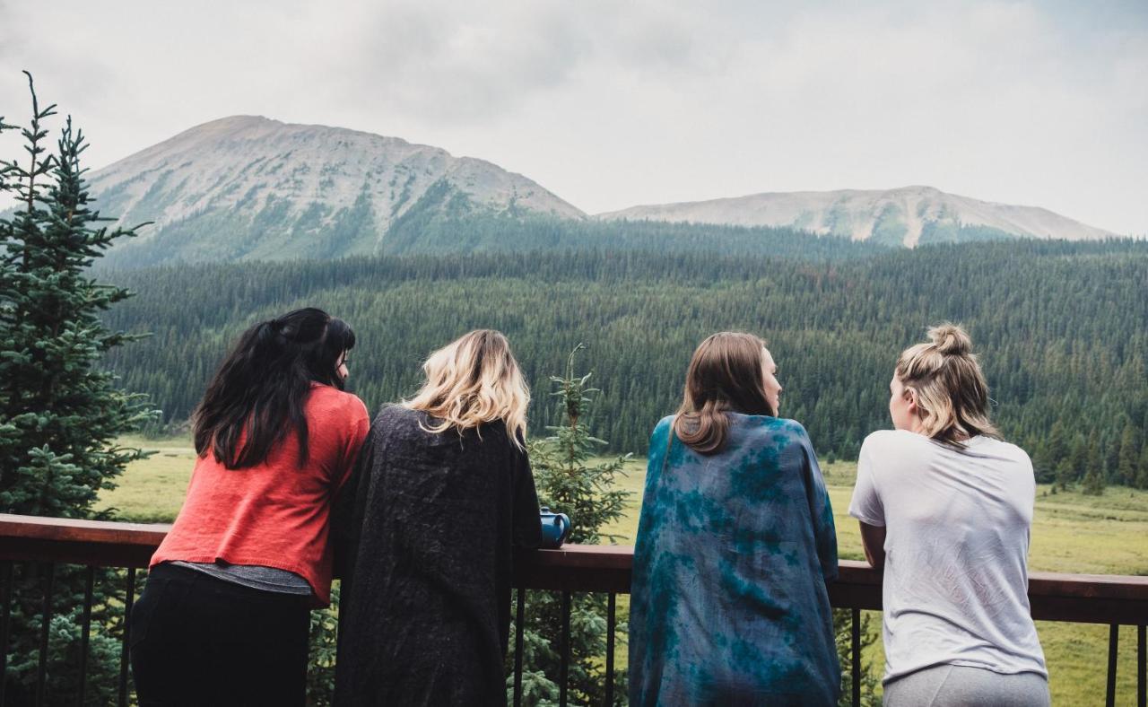 Mount Engadine Lodge Kananaskis Ngoại thất bức ảnh
